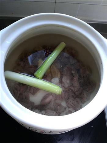 白萝卜牛肉汤的做法步骤4