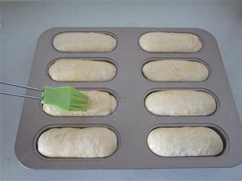 热狗面包的做法步骤11