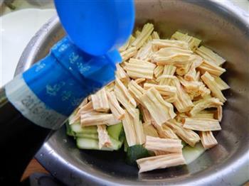 黄瓜凉拌腐竹的做法步骤4