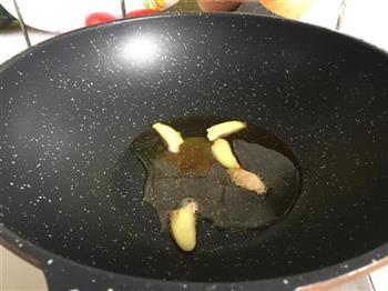 昂刺鱼丝瓜汤的做法图解2