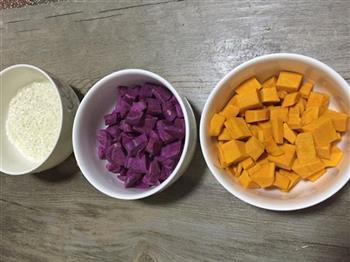 南瓜紫薯粥的做法步骤1