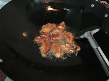 煎炸鸡翅的做法步骤5
