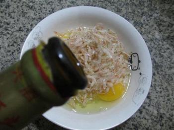 虾皮鸡蛋炒菠菜的做法图解2