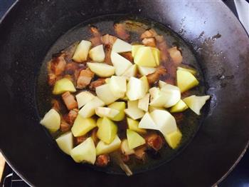 五花肉炖土豆的做法步骤8