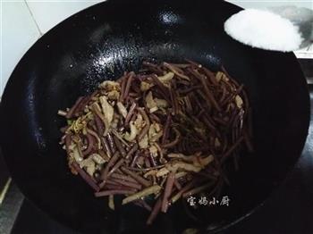肉丝炒蕨菜的做法图解7