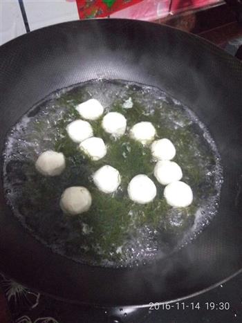 龙须菜鳘鱼丸汤的做法步骤2