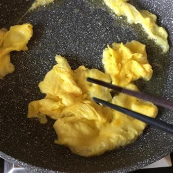 鸡蛋炒粉干的做法步骤6