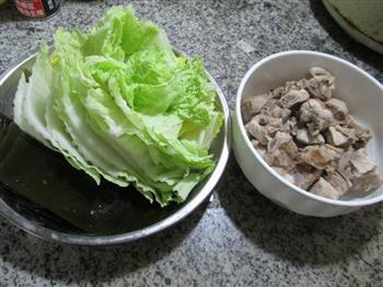 海带白菜排骨汤的做法步骤1