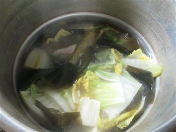 海带白菜排骨汤的做法图解9