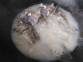 奶白黑鱼汤的做法图解8