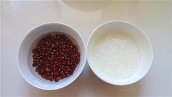 红豆醇香营养米糊的做法步骤1