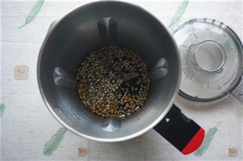 祛湿薏米豆浆的做法图解2