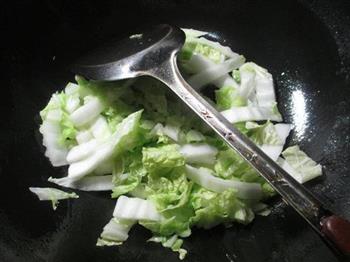 白菜油面筋煮豆腐的做法步骤4
