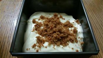 酸奶肉松蛋糕的做法步骤11
