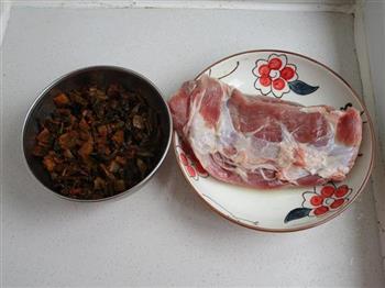 酸菜炒牛肉丝的做法步骤1
