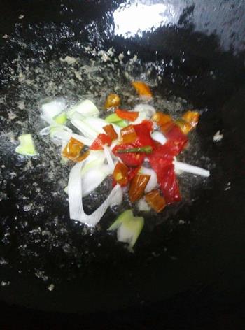 泡椒炒木耳莴笋肉片的做法步骤9