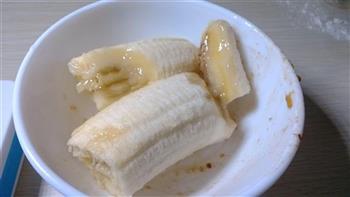 香蕉松饼的做法图解1