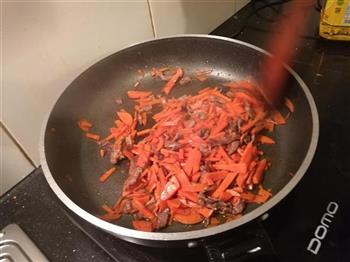胡萝卜炒牛肉丝的做法步骤8