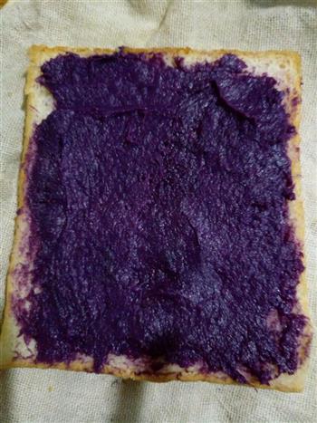 切片面包紫米红豆紫薯三明治的做法图解2