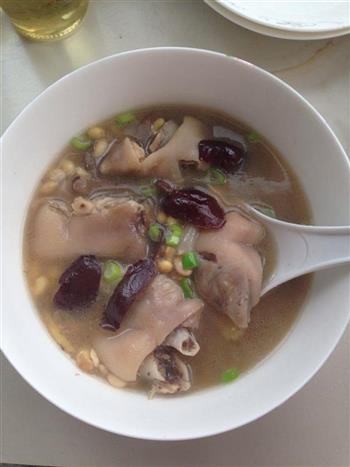 清炖猪蹄黄豆汤的做法步骤6