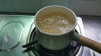 皂角米木瓜银耳糖水的做法步骤3