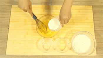 芒果千层蛋糕在家用平底锅就能做的做法步骤3