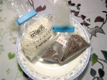 紫米粥的做法步骤1