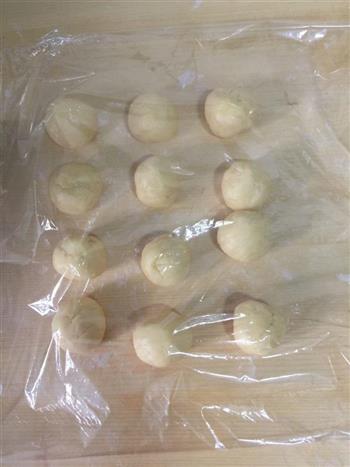 酥皮核桃仁紫薯球的做法步骤16