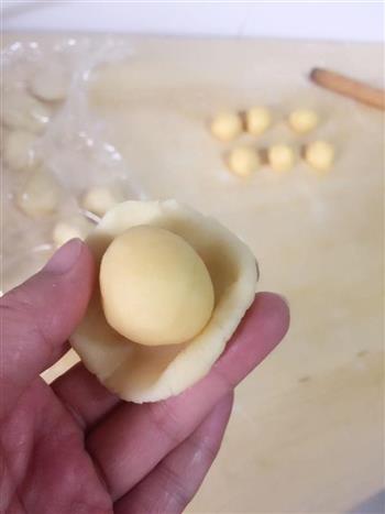 酥皮核桃仁紫薯球的做法步骤24