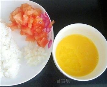 西红柿蛋炒饭的做法步骤2