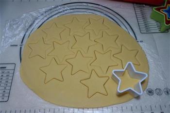 圣诞节的焦糖芯糖霜饼干的做法步骤10