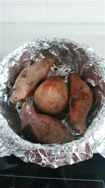 坤博砂锅烤红薯的做法步骤7