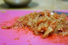 韩式金枪鱼泡菜饭团的做法步骤1