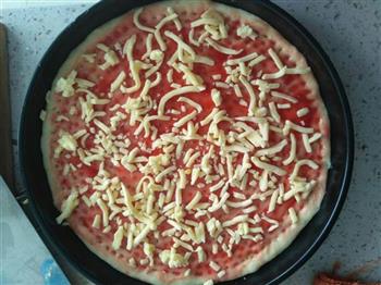 培根香菇披萨的做法步骤4