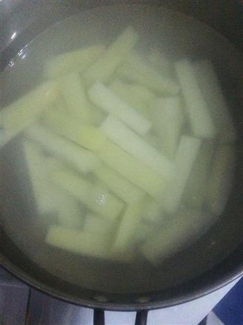 香煎孜然土豆条的做法步骤3