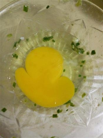 韭菜肉末鸡蛋炒面的做法步骤2
