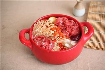 韩式泡菜牛肉锅的做法图解2