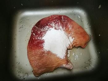 奶白猪肚鸡的做法步骤2