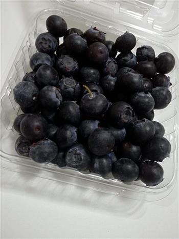 蓝莓酸奶葫芦的做法图解1