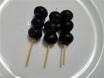 蓝莓酸奶葫芦的做法图解2