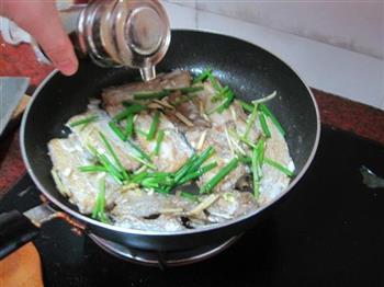 香煎带鱼的做法步骤8
