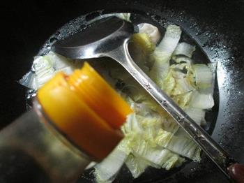 白菜煮鲜虾小馄饨的做法步骤6