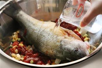 红火茄汁鲈鱼的做法图解9