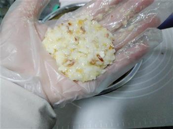 花生肉末米饭饼的做法步骤4