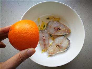 橙香煎鳕鱼的做法图解7
