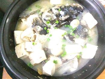 蘑菇豆腐鱼头汤的做法步骤13