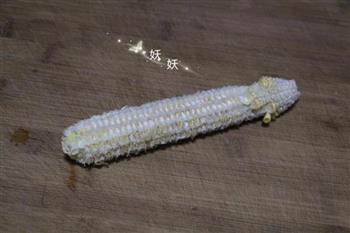 玉米清香竹荪排骨汤的做法步骤3