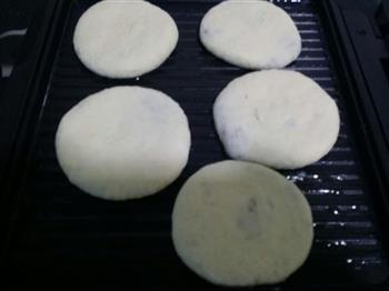 豆沙发面饼的做法步骤8
