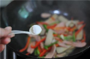 鸡蛋豆腐炒火腿的做法步骤5