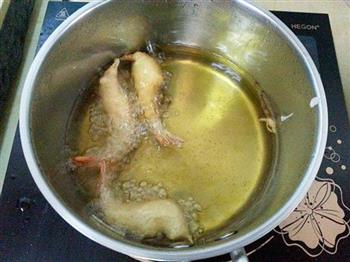 金丝沙拉凤尾虾的做法图解9